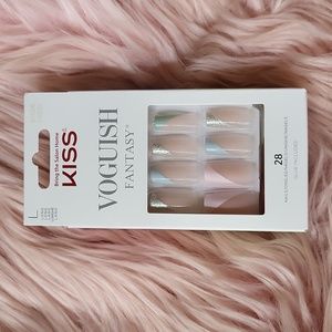 Brand New KISS VOGUISH FANTASY False Nails-L